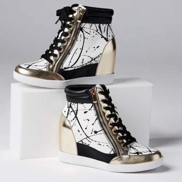 shanta platform wedge sneaker